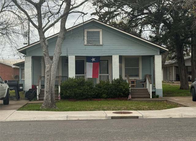 Property at 250 S Railroad St, Trinity, TX 75862, 1 bed, 1 bath