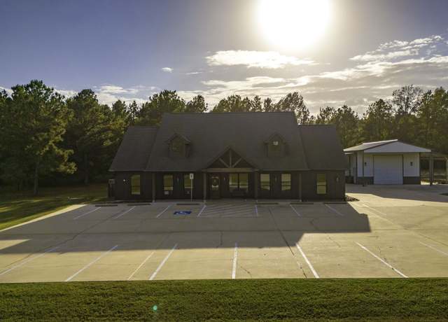 Property at 7899 Us Highway 190 W, Livingston, TX 77351, 9 beds, 1.5 baths