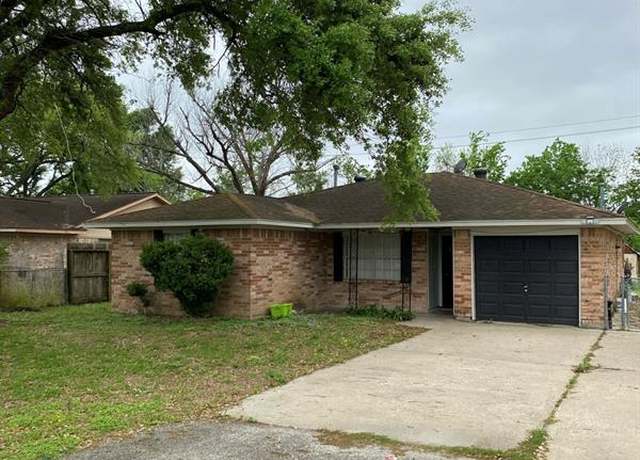 Property at 12706 Flaxseed Way, Stafford, TX 77477, 3 beds, 1.5 baths