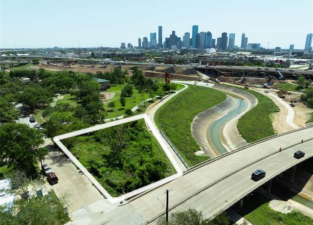Property at 1103 Stude St, Houston, TX 77007