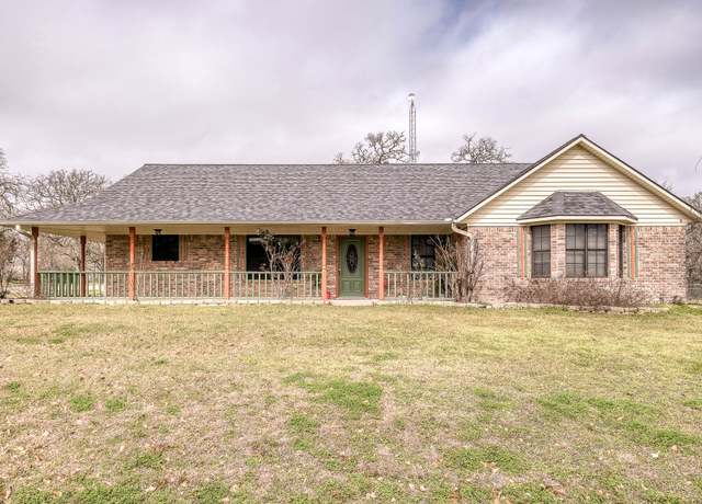 Property at 2101 N Berlin Rd, Brenham, TX 77833, 3 beds, 2 baths