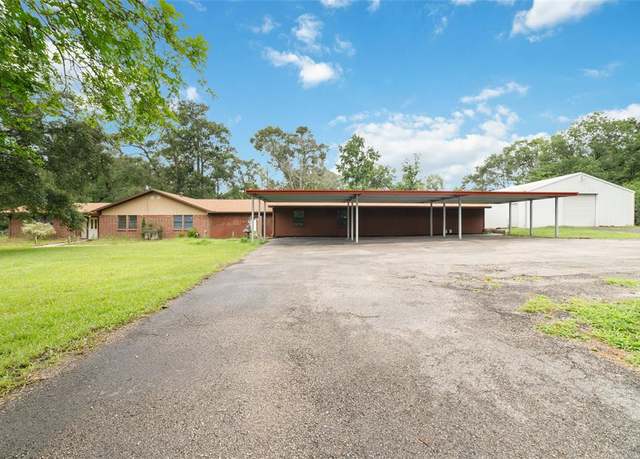 Property at 22951 Oak Shadows Pl, New Caney, TX 77357, 5 beds, 3 baths
