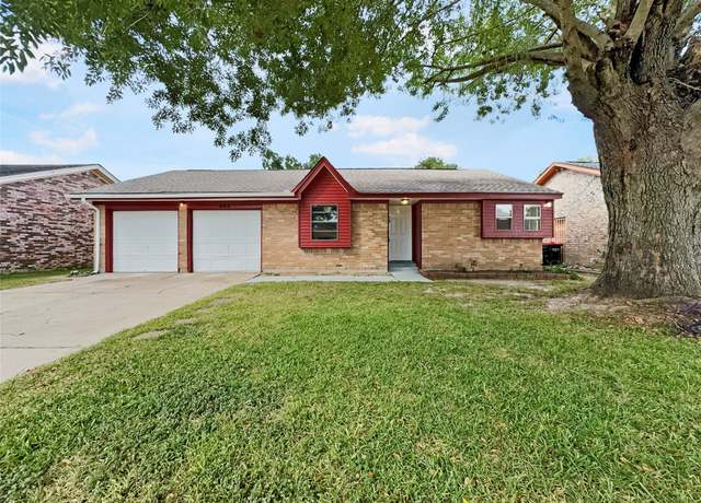 Property at 602 Meadowglen Dr, Baytown, TX 77521, 4 beds, 2 baths