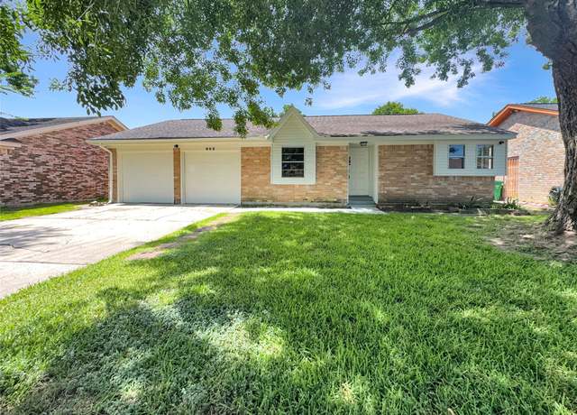Property at 602 Meadowglen Dr, Baytown, TX 77521, 4 beds, 2 baths