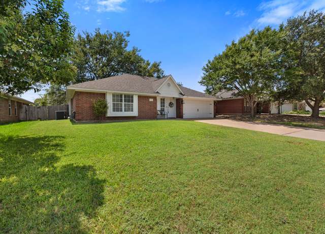 Property at 3908 Stony Creek Ln, College Station, TX 77845, 3 beds, 2 baths