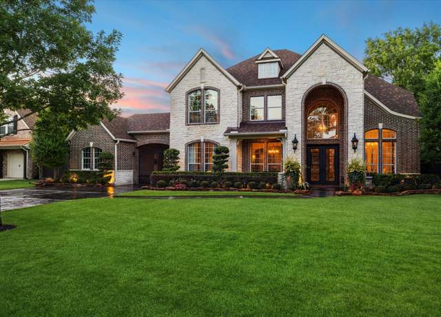 Property at 7620 Brykerwoods Dr, Houston, TX 77055, 5 beds, 4 baths