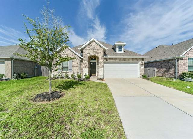 Property at 19036 Pinewood Grove Trl, New Caney, TX 77357, 3 beds, 2 baths
