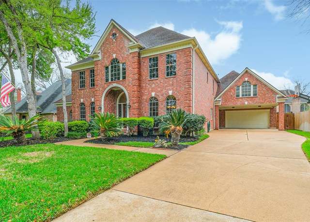 Property at 1818 Wildwood Ln, Richmond, TX 77406, 4 beds, 3.5 baths