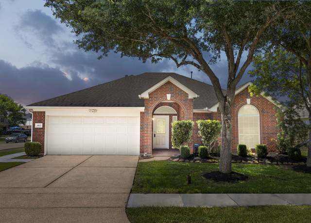Property at 4613 Meridian Park Dr, Pearland, TX 77584, 3 beds, 2 baths