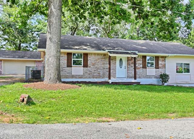 Property at 704 Natchez River Cir, Conroe, TX 77316, 4 beds, 2 baths