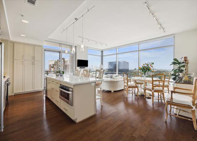 Property at 2207 Bancroft St #1205, Houston, TX 77027, 2 beds, 2 baths