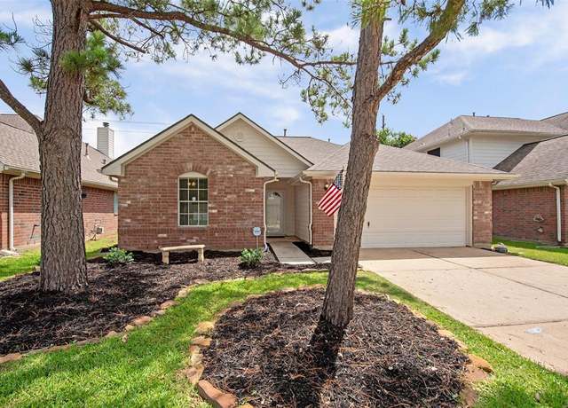 Property at 16315 Redbud Berry Ln, Cypress, TX 77433, 3 beds, 2 baths