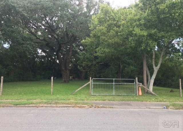 Property at 221 S Bell Dr, Texas City, TX 77591