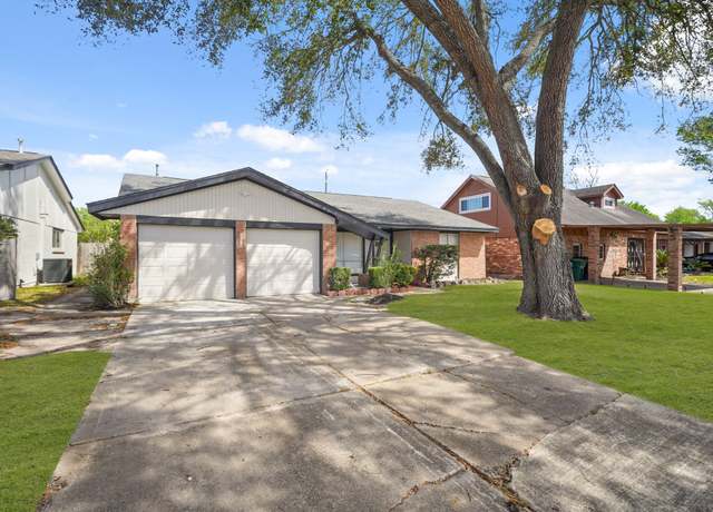 Property at 4314 Smooth Oak Ln, Houston, TX 77053, 3 beds, 2 baths