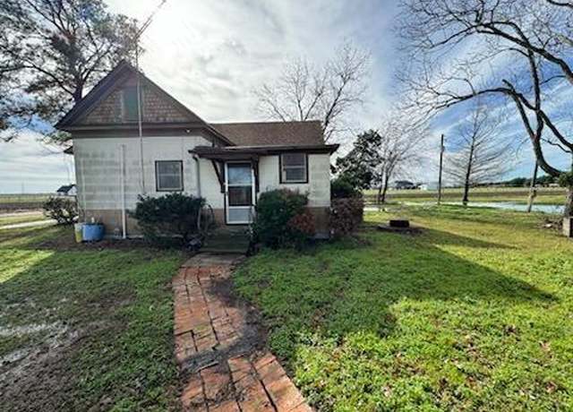 Property at 16442 County Road 268, East Bernard, TX 77435, 1 bath