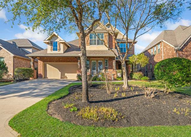 Property at 207 N Vershire Cir, The Woodlands, TX 77354, 4 beds, 3.5 baths