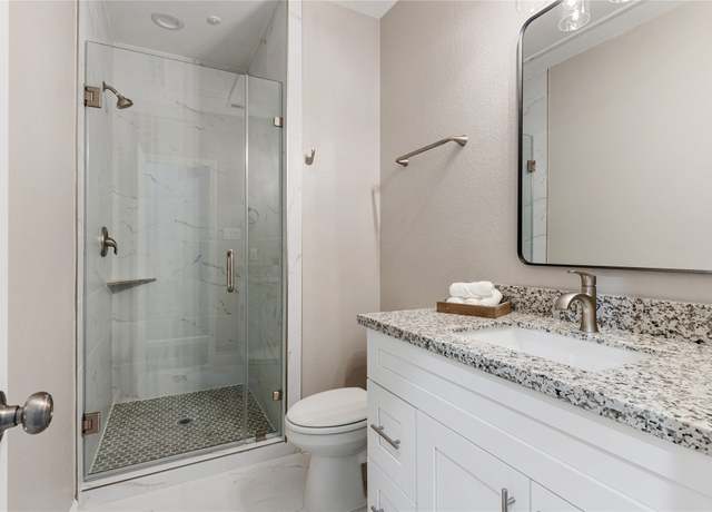 Property at 1319 E 35th St, Houston, TX 77022, 3 beds, 2 baths