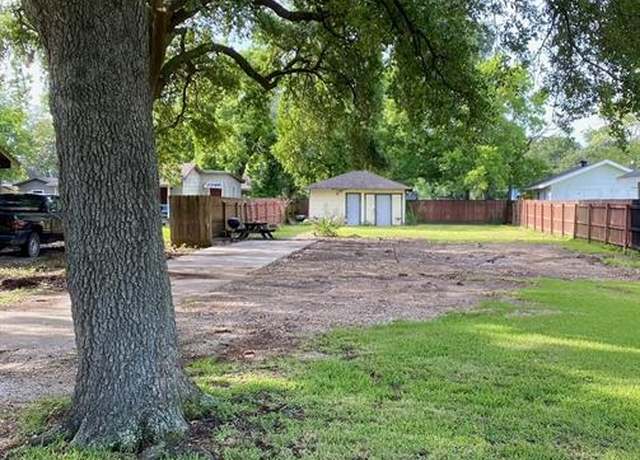 Property at 2214 Armstrong Ave, Port Neches, TX 77651