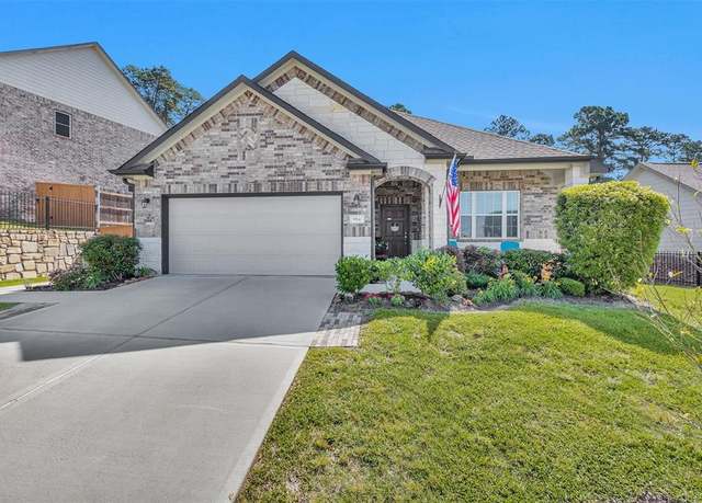 Property at 954 Golden Willow Ln, Conroe, TX 77304, 4 beds, 2 baths