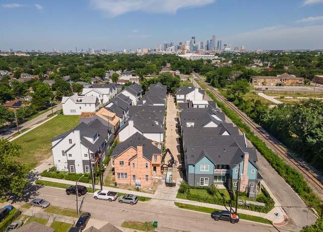 Property at 606 Delmar, Houston, TX 77023, 3 beds, 3.5 baths