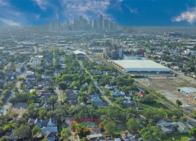 Property at 4401 Walker St, Houston, TX 77023