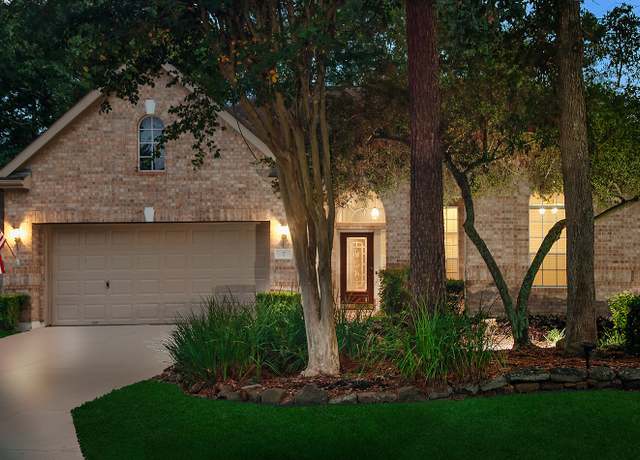 Property at 7 Coachman Ridge Pl, The Woodlands, TX 77382, 3 beds, 2 baths