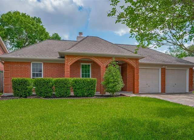 Property at 3007 Cloverdale, League City, TX 77573, 3 beds, 2 baths