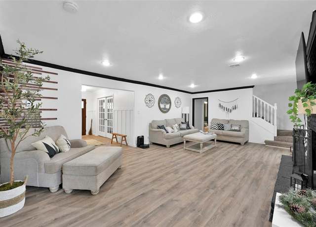 Property at 1723 Wagon Gap Trl, Houston, TX 77090, 5 beds, 3.5 baths
