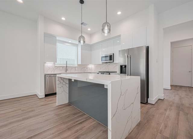 Property at 3510 Hadley St, Houston, TX 77004, 3 beds, 3.5 baths