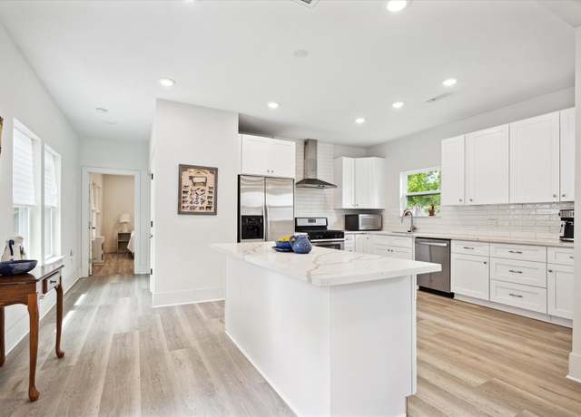 Property at 4307 Beggs St, Houston, TX 77009, 3 beds, 2.5 baths