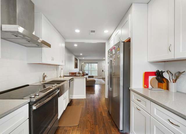 Property at 1505 Woodhead St #4, Houston, TX 77019, 2 beds, 1 bath