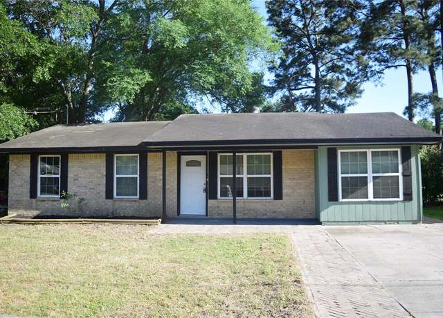 Property at 204 N Shirley Ln, Willis, TX 77378, 3 beds, 1.5 baths