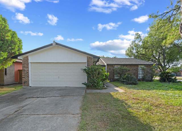Property at 15902 Dante Dr, Houston, TX 77053, 3 beds, 2 baths