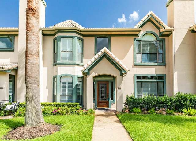 Property at 458 Mariners Dr, Kemah, TX 77565, 2 beds, 2.5 baths