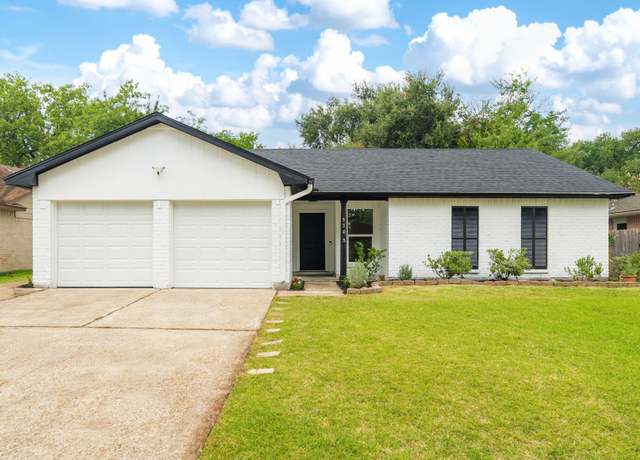Property at 3702 Acorn Way Ln, Spring, TX 77389, 3 beds, 2 baths
