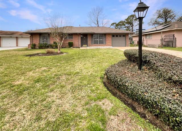 Property at 8811 Cottage Gate Ln, Houston, TX 77088, 3 beds, 1.5 baths