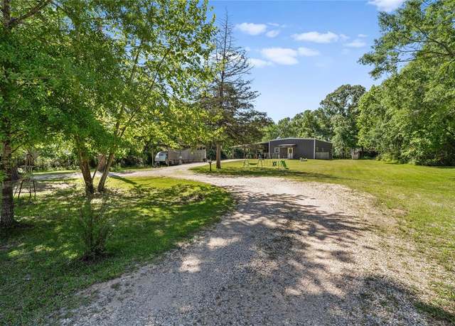 Property at 17710 Oak Hills Dr, New Caney, TX 77357, 2 beds, 2 baths