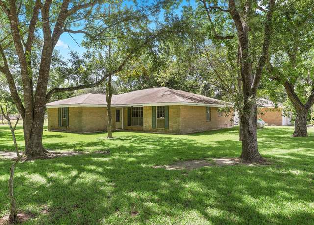 Property at 13329 24th St, Santa Fe, TX 77510, 3 beds, 2 baths