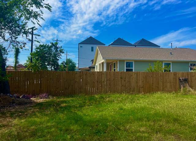 Property at 1811 Ryon St, Houston, TX 77009