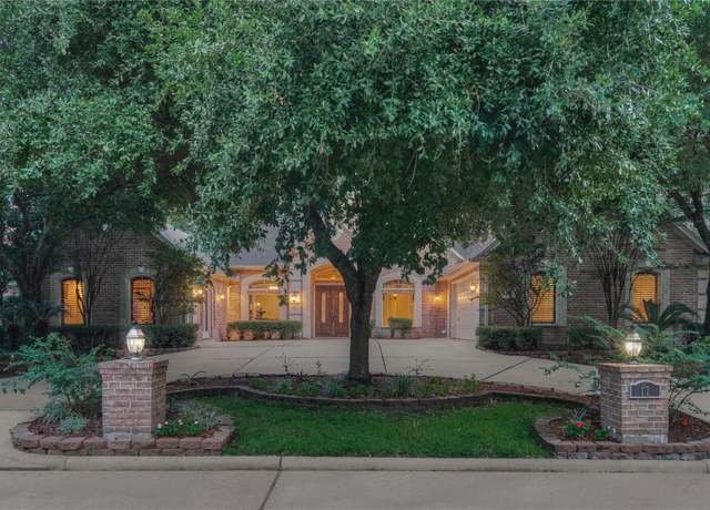 Property at 17 Highwood Rd, Montgomery, TX 77356, 3 beds, 3.5 baths