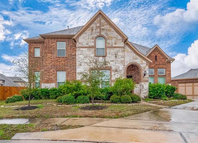Property at 2975 Holbrook Valley Ln, League City, TX 77573, 5 beds, 4.5 baths