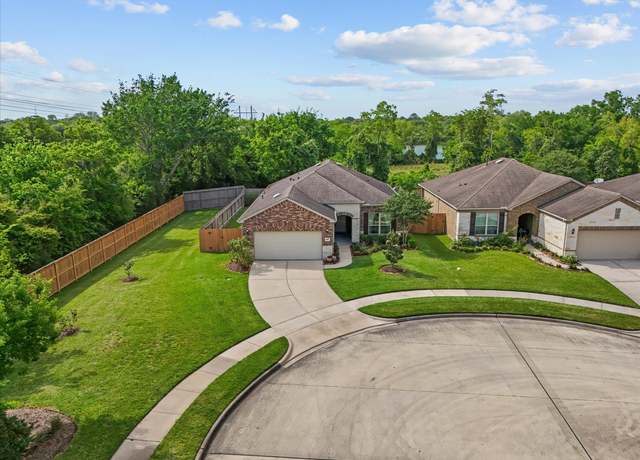 Property at 651 Tenuta Ln, League City, TX 77573, 2 beds, 2 baths