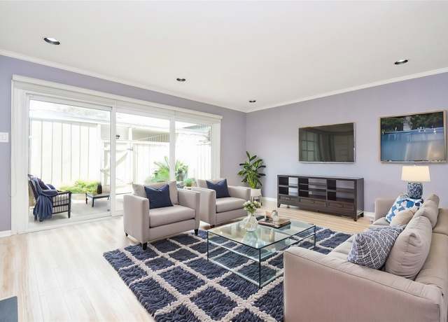 Property at 6354 Del Monte Dr #87, Houston, TX 77057, 2 beds, 2.5 baths