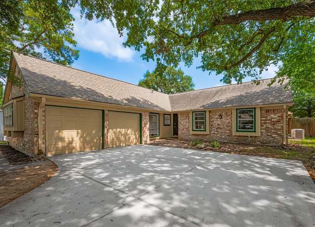 Property at 10527 Newborough Dr, Houston, TX 77099, 3 beds, 2 baths