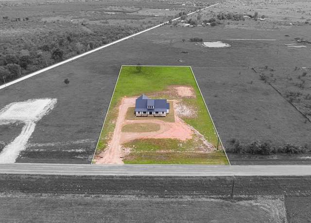 Property at 10652 FM 1456 Rd, Bellville, TX 77418, 3 beds, 2.5 baths