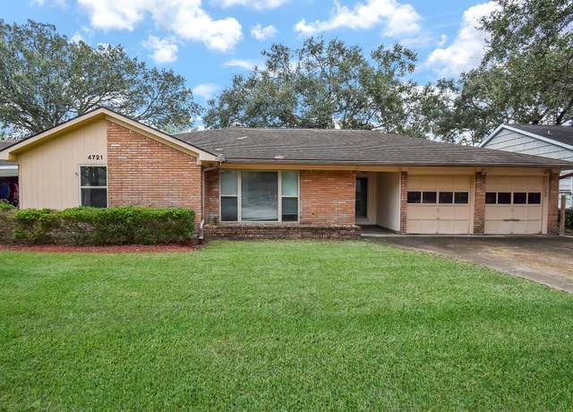 Property at 4721 Briarbend Dr, Houston, TX 77035, 4 beds, 2 baths