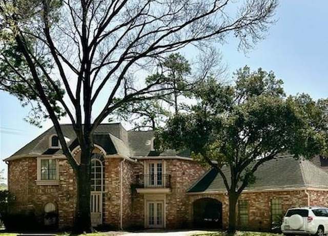 Property at 12303 Tealwood North Dr, Bunker Hill Village, TX 77024, 5 beds, 3.5 baths