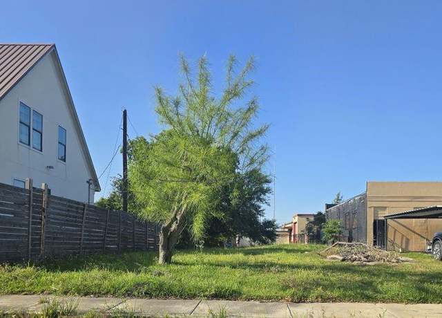 Property at 11114 Cullen Blvd, Houston, TX 77047