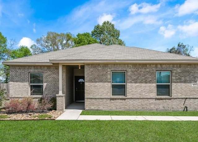 Property at 104 Tracie Dr, Dayton, TX 77535, 4 beds, 2 baths