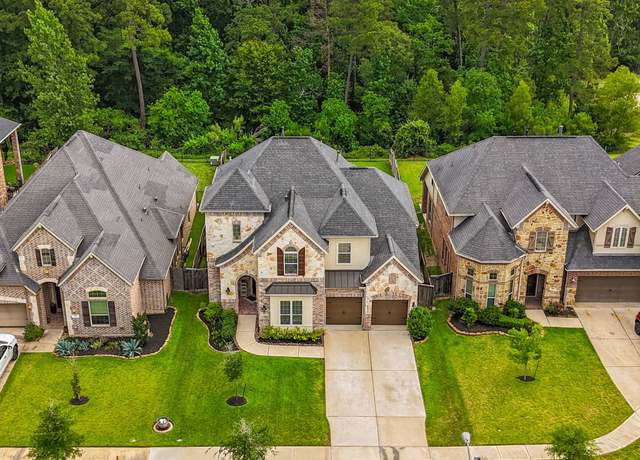 Property at 515 Arbor Point Ct, Pinehurst, TX 77362, 4 beds, 3.5 baths